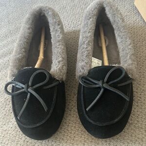 Women's UGG Black Loafer Moccasin Slippers